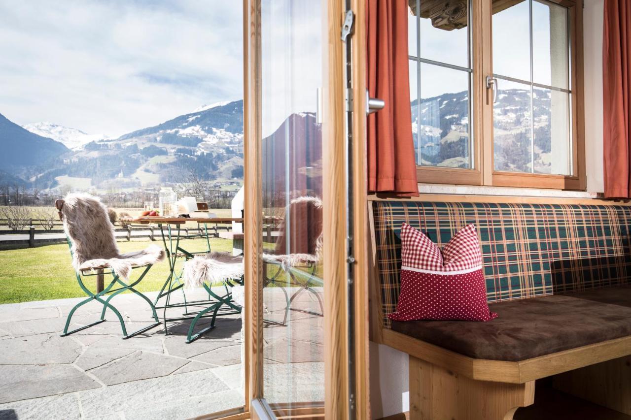 Chalets Aue Hart im Zillertal Exterior photo