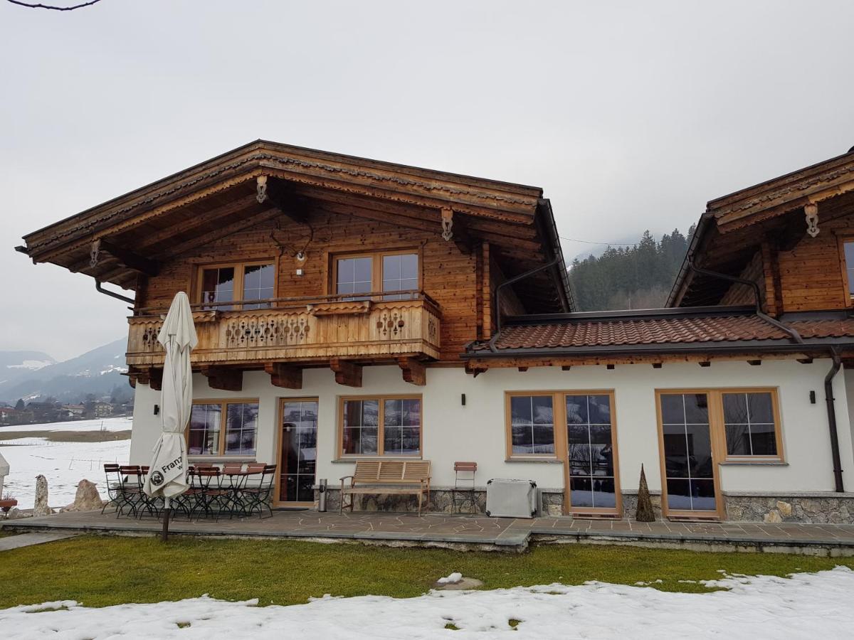 Chalets Aue Hart im Zillertal Exterior photo